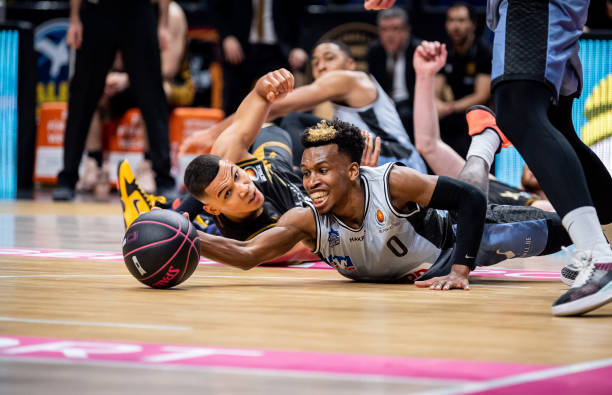 防守一向是 防守一向是