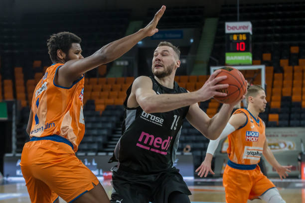 结下梁子 结下梁子