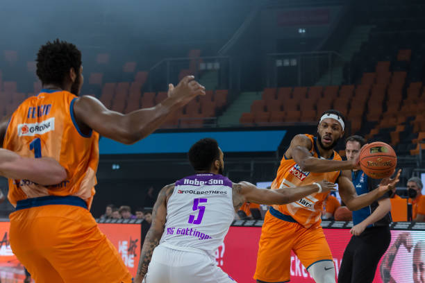 对稍弱对手 对稍弱对手